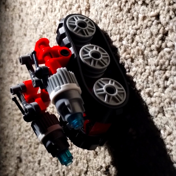 Fire Fighting Machine - Picture 1 of 4